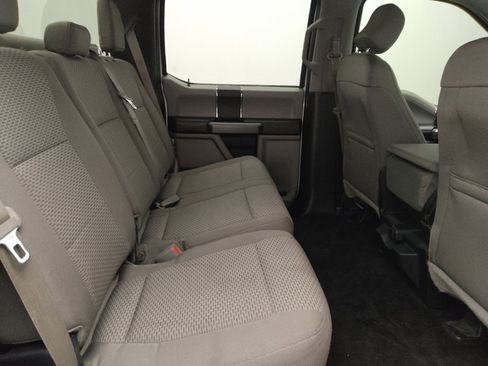 Used 2016 Ford F150 XLT image 19