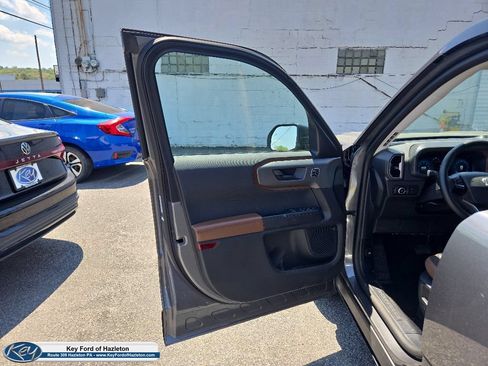 Certified 2025 Ford Bronco Sport Outer Banks w/ Outer Banks Tech Package+ AWD/4WD image 37