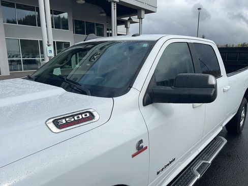 Used 2020 RAM 3500 Big Horn image 7