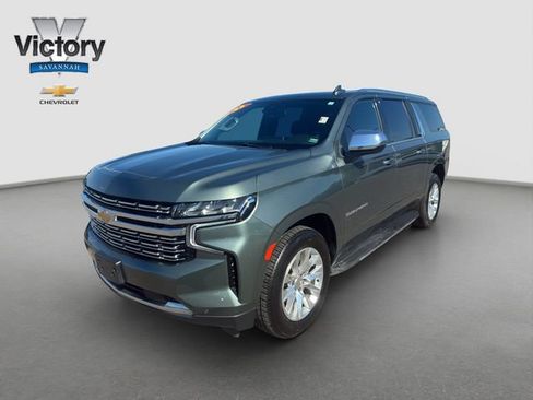 Used 2023 Chevrolet Suburban Premier AWD/4WD image 22