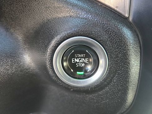Used 2019 GMC Sierra 1500 Denali w/ Denali Ultimate Package AWD/4WD image 21