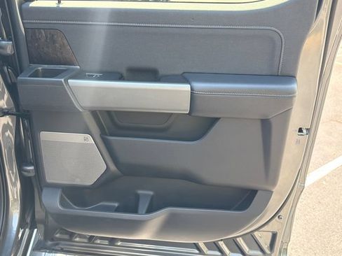 Used 2024 Ford F250 Lariat w/ Lariat Ultimate Package AWD/4WD image 18