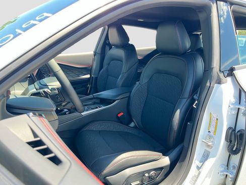New 2026 Dodge Charger Scat Pack w/ Blacktop Package AWD/4WD image 18