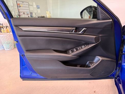 Used 2021 Honda Accord Sport image 18