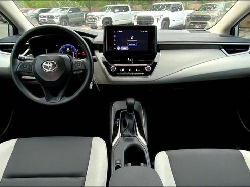 Used 2026 Toyota Corolla LE image 15