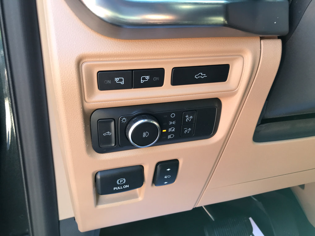 Used 2021 Ford F150 Lariat w/ Equipment Group 502A High AWD/4WD image 16