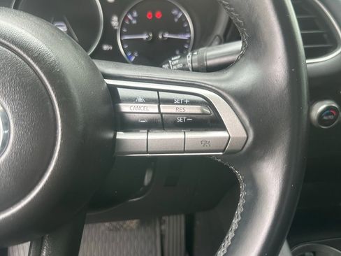 Used 2021 MAZDA MAZDA3 s FWD image 22
