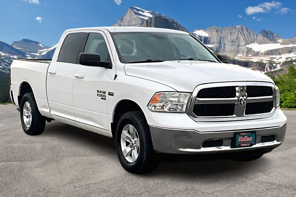Used 2020 RAM 1500 Classic SLT AWD/4WD image 12