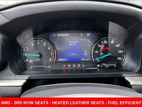 Used 2022 Ford Explorer XLT image 13