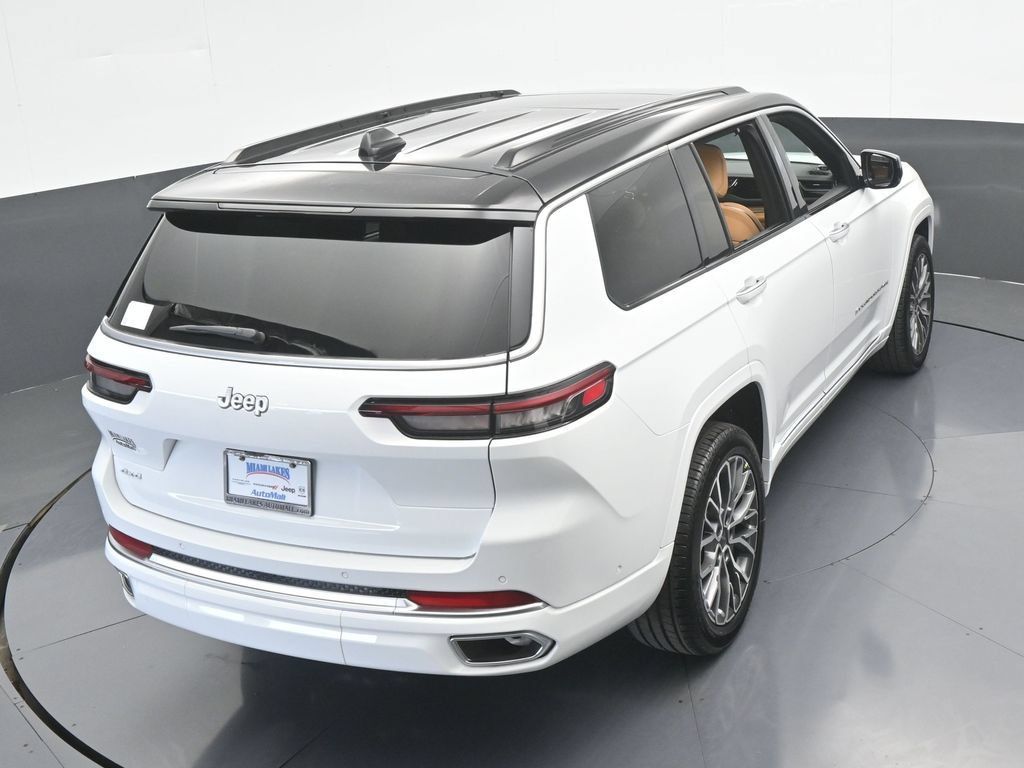 Used 2025 Jeep Grand Cherokee L Summit AWD/4WD image 50