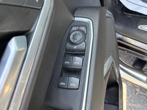 Used 2022 Chevrolet Silverado 1500 LT w/ Z71 Off-Road Package AWD/4WD image 26