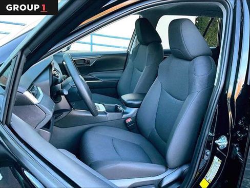 Certified 2025 Toyota RAV4 LE image 8