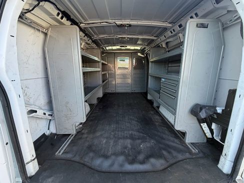 Used 2021 GMC Savana 2500 w/ Driver Convenience Package image 14