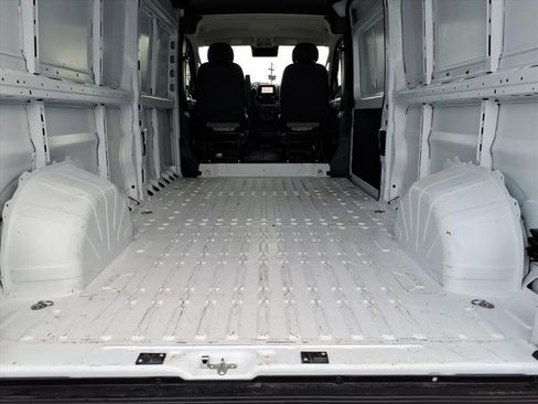 Used 2025 RAM ProMaster 3500 w/ Convenience Group image 16