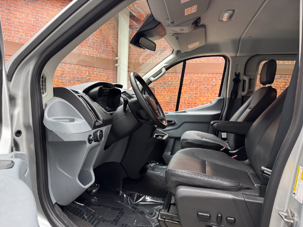 Certified 2019 Ford Transit 350 XLT RWD image 22