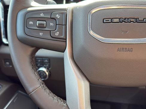 Used 2024 GMC Sierra 1500 Denali w/ Denali Reserve Package AWD/4WD image 16