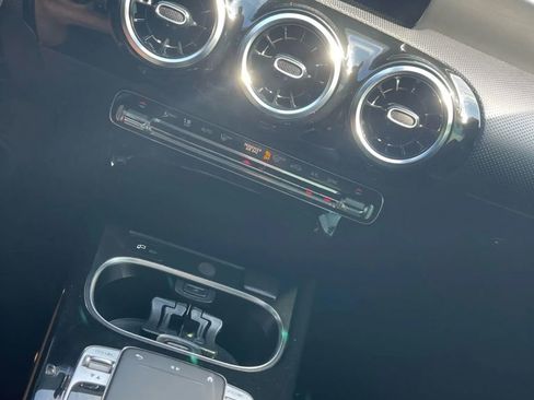 Used 2020 Mercedes-Benz A 220 4MATIC image 12