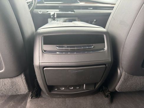 Certified 2023 Cadillac Escalade ESV Sport Platinum w/ LPO, ONYX Package image 25