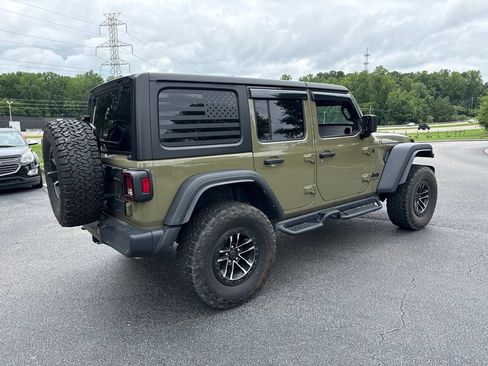 Used 2025 Jeep Wrangler Unlimited Sport AWD/4WD image 5