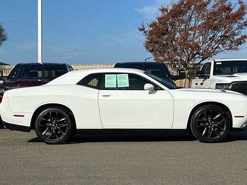 Used 2019 Dodge Challenger SXT w/ Blacktop Package image 3