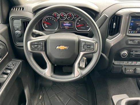 Used 2022 Chevrolet Silverado 1500 Custom w/ Safety Confidence Package RWD image 17