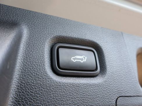 Certified 2023 Hyundai Santa Fe SEL image 17