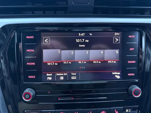 Used 2020 Volkswagen Passat 2.0T SE w/ Sunroof Package image 24