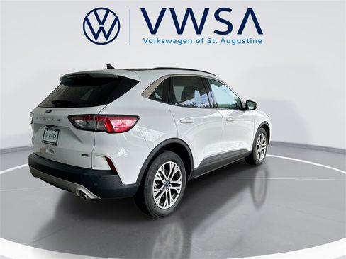 Used 2021 Ford Escape SEL image 7