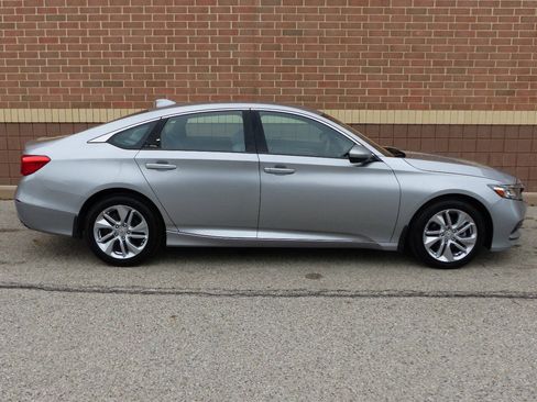 Used 2019 Honda Accord LX image 11