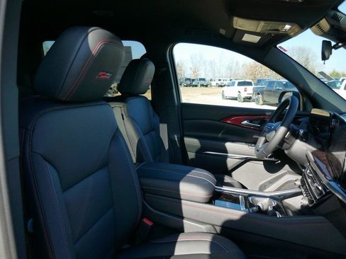 New 2026 Chevrolet Traverse Z71 image 8