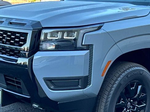 New 2026 Nissan Frontier SV w/ Tow Package image 8