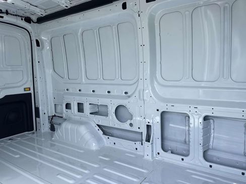 New 2026 Ford Transit 250 148 Medium Roof image 20