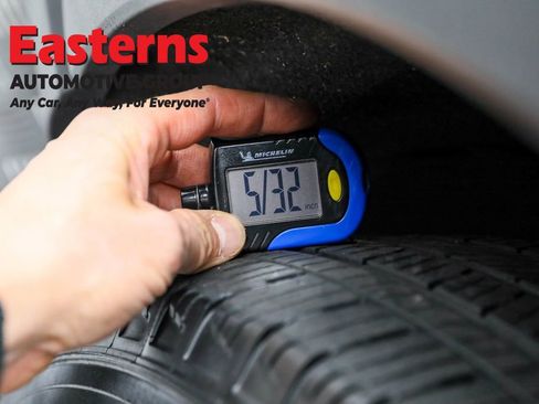 Used 2023 Ford Explorer Limited image 29