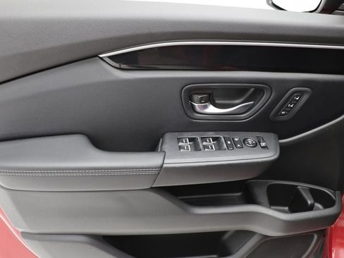 Used 2024 Honda Pilot EX-L image 17