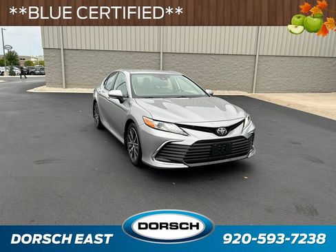 Used 2021 Toyota Camry XLE w/ Navigation Package FWD image 4