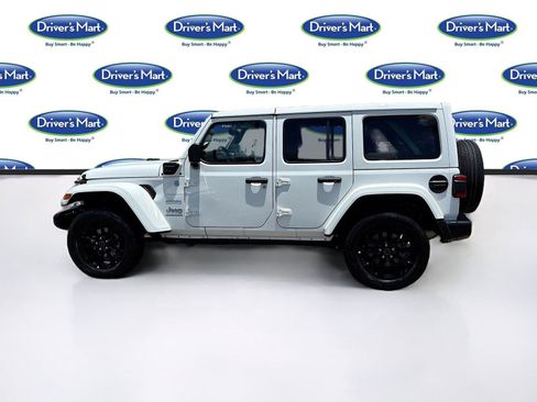 Used 2024 Jeep Wrangler Unlimited Sahara AWD/4WD image 4