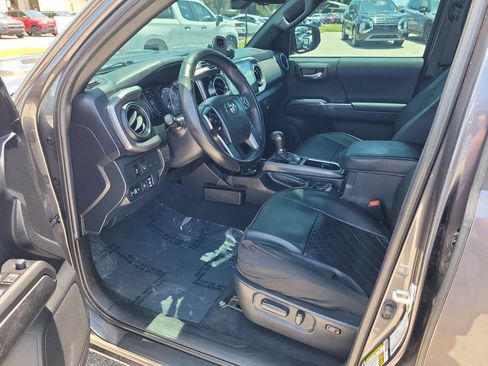 Used 2023 Toyota Tacoma TRD Sport w/ Advanced Technology Package AWD/4WD image 11