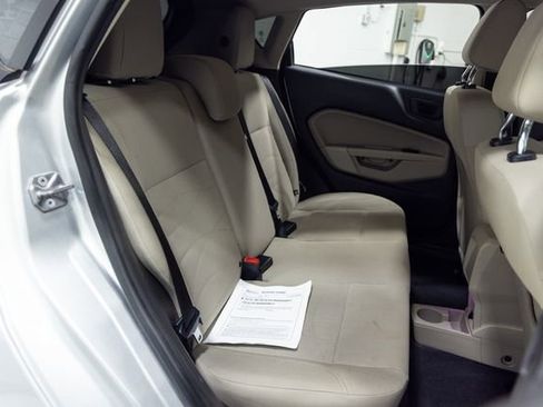 Used 2018 Ford Fiesta SE image 25