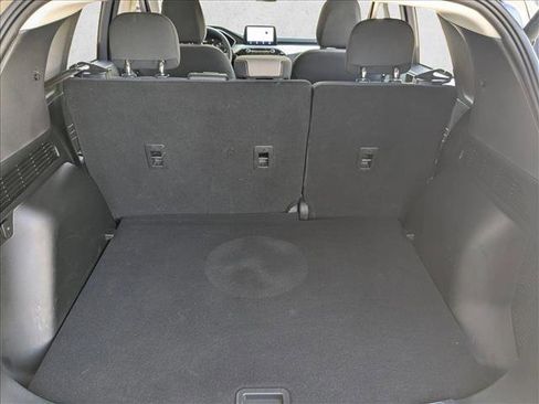 Certified 2022 Ford Escape SE w/ SE Sport Appearance Package FWD image 6