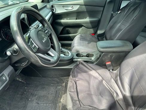 Used 2023 Kia Forte LXS FWD image 12
