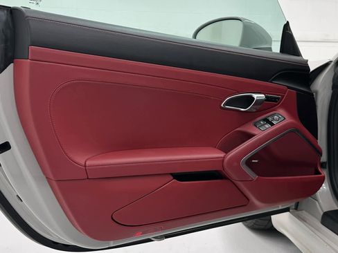 Used 2024 Porsche 718 Boxster S image 24