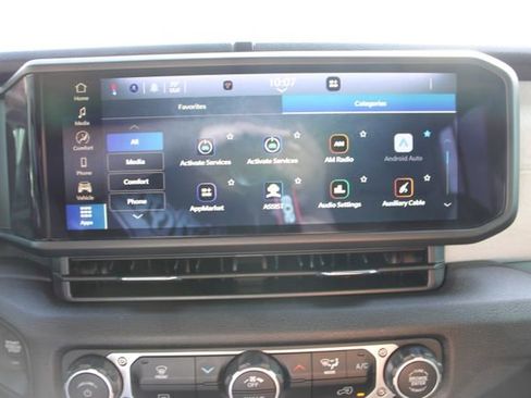 Used 2025 Jeep Wrangler Unlimited Sport AWD/4WD image 24