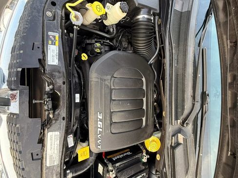 Used 2017 Dodge Grand Caravan SXT FWD image 29