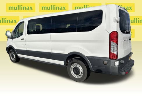 Used 2018 Ford Transit 350 XL image 10