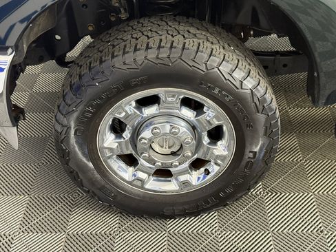 Used 2014 Ford F250 XLT w/ XLT Premium Package image 9