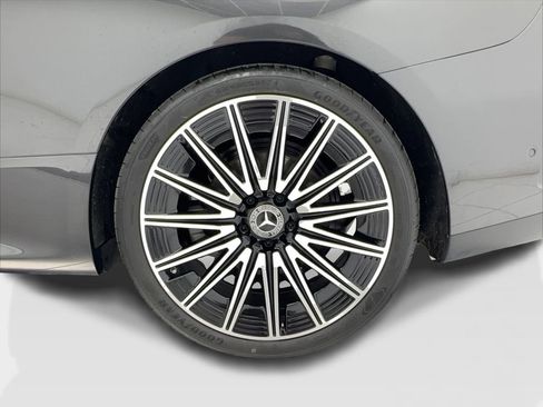 Used 2025 Mercedes-Benz CLE 300 4MATIC Coupe image 11
