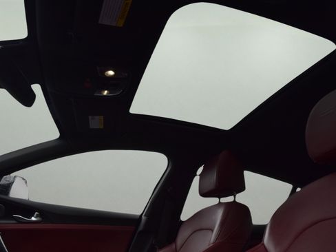 Used 2023 Kia Stinger GT-Line w/ Sun & Sound Package image 10