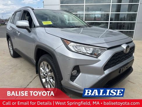 Used 2020 Toyota RAV4 XLE Premium image 1