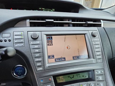 Used 2013 Toyota Prius Prime Advanced FWD image 22