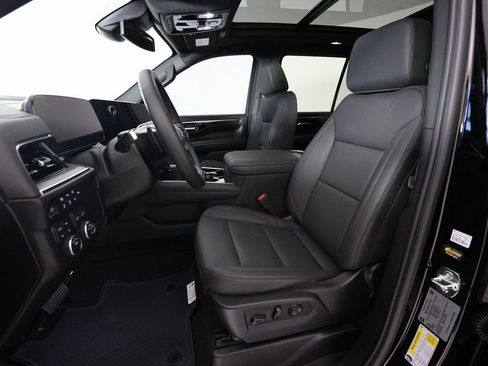 Used 2026 Chevrolet Tahoe Z71 w/ Comfort Package image 21